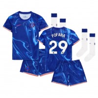 Maglia Calcio Chelsea Wesley Fofana #29 Prima Divisa Bambino 2024-25 Manica Corta (+ pantaloncini)